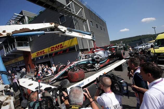 FORMULA 1 2019 JOHNNIE WALKER BELGIAN GRAND PRIX, 29 08 01 09 2019 31 08 2019, Circuit de Spa Francorchamps, Spa Franchorchamps, FORMULA 1 2019 JOHNNIE WALKER BELGIAN GRAND PRIX, 29 08 01 09 2019 , pictured The damaged car of Lewis Hamilton GB 44 , Mercedes AMG Petronas Motorsport is brought back to the paddock nordphotoxBratic nph00250