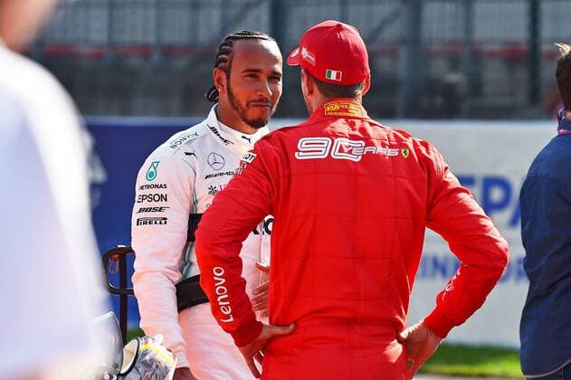 31 08 2019, xekx, Motorsport FIA Formula 1, Grand Prix of Belgium 2019 Qualifying emspor, v l In Talk 3 grid positions Lewis Hamilton Mercedes AMG Petronas and 2 grid positions Sebastian Vettel Ferrari DFL DFB REGULATIONS PROHIBIT ANY USE OF PHOTOGRAPHS as IMAGE SEQUENCES and or QUASI VIDEO Spa eel-fotografie Eberhard Krieger