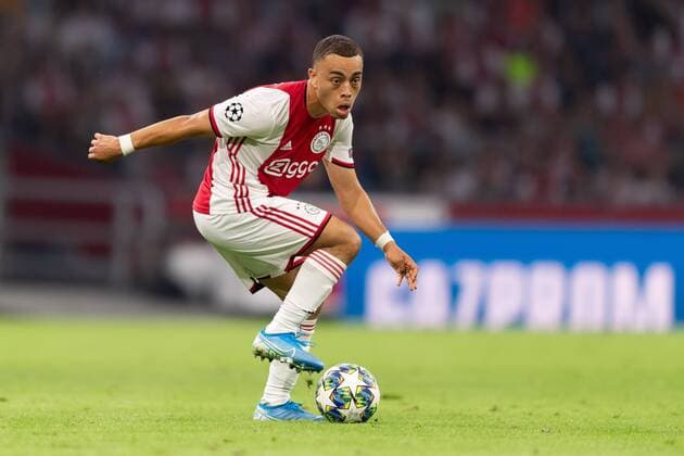 Amsterdam, Netherlands, 28 08 2019, UEFA Champions League, Play off, Ajax Amsterdam APOEL Nicosia, Sergino Dest Ajax in action, am Ball, Single action, controls the ball Amsterdam Netherlands eu images 01061008911 eu-images-061