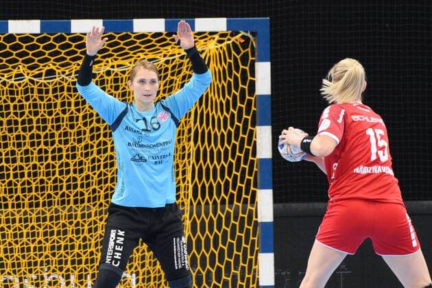 Ann Cathrin Giegerich Thueringer HC 16 in goal against Kim Naidzinavicius SG BBM Bietigheim 15 DHB, Handbal, Women, HBF , Super Cup , Ludwigsburg, 31 08 2019, photo TBaur Eibner SG BBM Bietigheim vs Thueringer HC Ludwigsburg Copyright: xEIBNER TobiasxBaurx EP_TBR