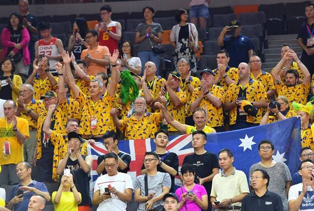(190901) -- DONGGUAN, Sept. 1, 2019 -- Fans of Australia react before the group H match between Canada and Australia at the 2019 FIBA World Cup in Dongguan, south China s Guangdong province, on Sep.1, 2019. ) (SP)CHINA-DONGGUAN-BASKETBALL WM FIBA WORLD CUP-GROUP H-AUSTRALIA VS CANADA (CN) ZhuxZheng 