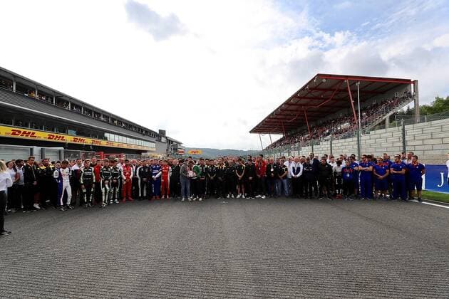 Spa Franchorchamps, Belgium, 01 09 2019, Formula 1, Formula 1, Belgian Grand Prix, minute of silence of Formula 2 and Formula 3 driver for the fatally killed Anthoine Hubert, with his mother and his brother Spa Franchorchamps Circuit de Spa Francorchamps Belgium eu images 09 506 039277 eu-images-506