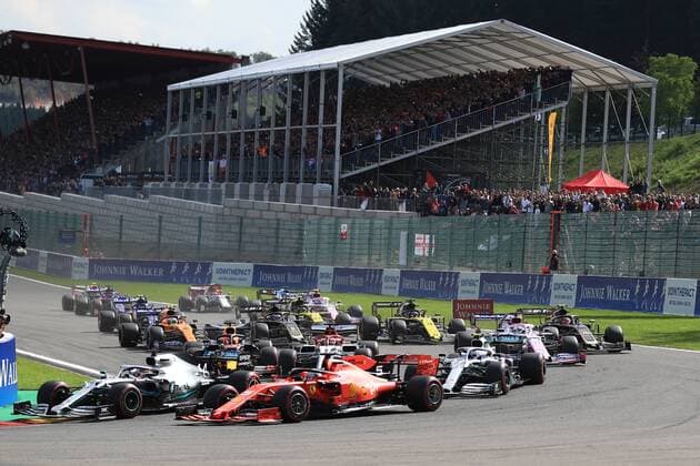 1st September 2019; Spa-Francorchamps racing circuit , Stavelot, Belgium; Formula 1 Grand Prix of Belgium, Race Day; Mercedes AMG Petronas Motorsport, Lewis Hamilton and Scuderia Ferrari, Sebastian Vettel - Editorial Use Only.  ActionPlus12164829 Octane