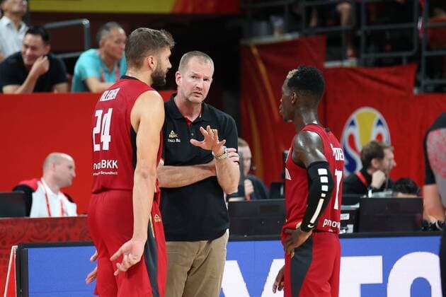l r Maximilian Kleber 24 Germany , national coach Henrik Roedl Germany and Dennis Schroeder 17 Germany in discussion, France vs. Germany, basketball, preliminary round, FIBA World Cup 2019, 01 09 2019 Shenzhen China China Copyright: xkolbert-press MatthiasxStickelx