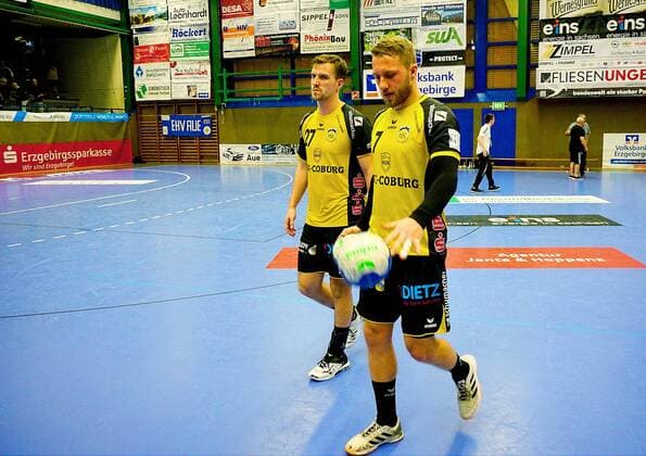 Disappointment after the final whistle at Lukas Wucherpfenning Coburg and Pontus Zetterman Coburg, left handball 2 league 2019 20 EHV Aue HSC 2000 Coburg 33 25 at 1 9 2019 EHV Aue HSC 2000 Coburg