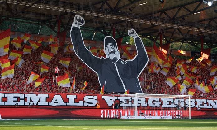 Soccer DFL 1 Bundesliga Berlin 31 08 2019 3 Matchday Stadium at the Alte Foersterei 1 FC Union Berlin vs. Borussia Dortmund 3 1 NEVER FORGET FAN Choreography Fan Tribune Waldseite Urs Fischer Head Coach Union Berlin