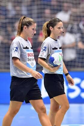 referees Tanja Schilha and Maike Merz with the match ball, GER, MT Melsungen TBV Lemgo, handball, 1 Bundesliga Men, 04 09 2019, GER, MT Melsungen TBV Lemgo, handball, 1 Liga Men, 04 09 2019 Kassel Copyright: xEIBNER RolandxSippelx EP_RSL