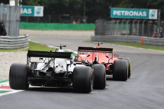 Lewsi Hamilton 44, Mercedes AMG Petronas Motorsport with a crossbar, in front is Sebastian Vettel 5, Scuderia Ferrari Mission Winnow , Formula 1, Grand Prix of Italy, 1 Free Practice, 06 09 2019 Formula 1, Grand Prix of Italy, 1 Free Practice, 06 09 2019 Monza Copyright: xEIBNER Florian_Schustx ep_fsu