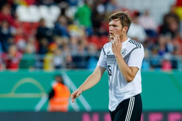 Zwickau, Deutschland, 05.09.2019, Laenderspiel, U21, U 21 Deutschland - Griechenland, Luca Kilian (GER) schaut, looks on ( Zwickau GGZ Arena Saxony Germany eu-images-01048-19605 *** Zwickau, Germany, 05 09 2019, international, U21, Germany Greece, Luca Kilian GER watching, looks on Zwickau GGZ Arena Saxony Germany eu images 01048 19605 eu-images-048