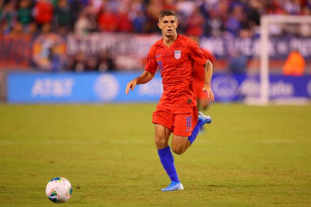 EAST RUTHERFORD, NJ - SEPTEMBER 06: United States midfielder Christian Pulisic (10) controls the ball during the first half of the International Friendly, Länderspiel, Nationalmannschaft soccer game between the the United States and Mexico on September 6, 2019 at LetLife Stadium in East Rutherford, NJ. (Photo by Rich Graessle Icon Sportswire) SOCCER: SEP 06 USA v Mexico Icon1909062393