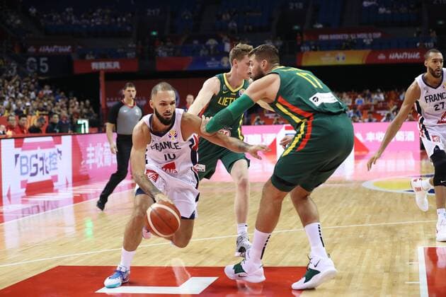Evan Fournier (France) BASKET BALL : France vs Lituanie - Championnats du monde - FIBA - Nanjing - 07 09 2019 SebastienMeunier Panoramic 