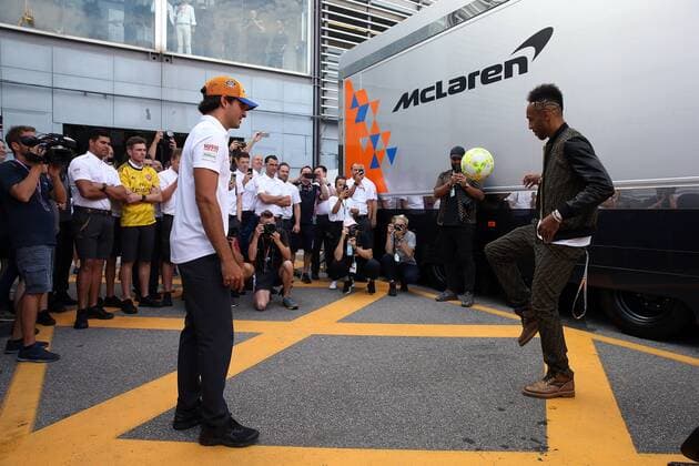 Photo4 LaPresse 07 09 2019 Monza, Italy Grand Prix Formula One Italia 2019 In the pic: Carlos Sainz Jr (ESP) Mclaren F1 Team MCL34 and Pierre-Emerick Aubameyang (GAB) Arsenal Football Player  Copyright: xPhoto4 LaPressex