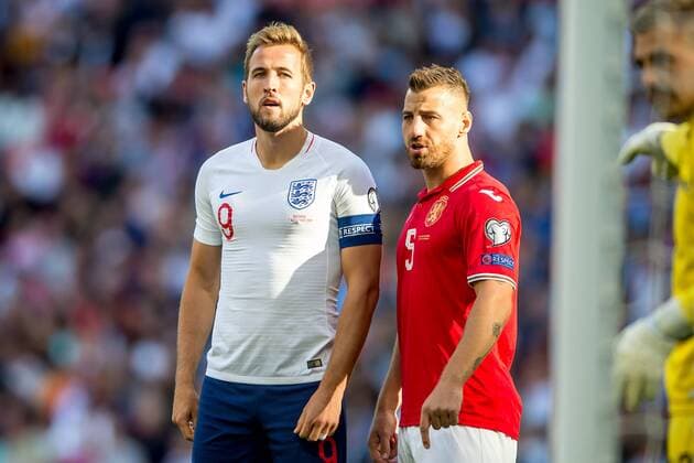 Harry Kane of England and Nikolay Dimitrov of Bulgaria during the UEFA 2020 European Championship, EM, Europameisterschaft Qualifier match between England and Bulgaria at Wembley Stadium, London, England on 7 September 2019. Copyright: xSalvioxCalabresex 24620013