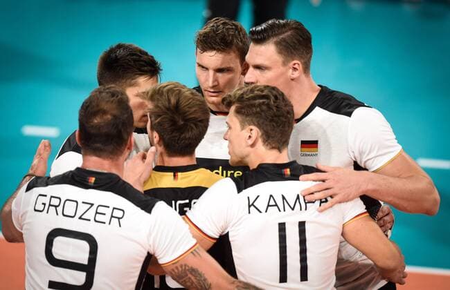 Joie des joueurs de l equipe de Allemagne - Grozer ( Allemagne ) - Kampa ( Allemagne ) VOLLEYBALL : France vs Allemagne - Match de preparation - Paris - 07 09 2019 FedericoPestellini Panoramic 