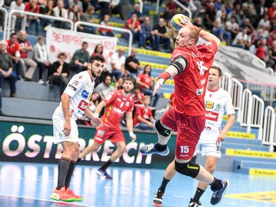 HANDBALL - EHF Cup, Hard vs Bozen HARD,AUSTRIA,07.SEP.19 - HANDBALL - EHF Cup, qualification, HC Hard vs SSV Bozen. Image shows Felipe Gaeta (Bozen), Boris Zivkovic, Nejc Zmavc (Hard) and Dean Turkovic (Bozen). GEPAxpictures xOliverxLerch