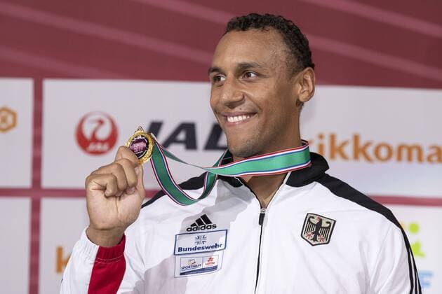 Bilder des Jahres 2019, Sport 09 September Sport Themen der Woche KW36 Sport Bilder des Tages September 8, 2019, Tokyo, Japan: Jonathan Horne (Germany) gold medalist of the Male Kumite s 84+ kg category, poses for the cameras during the award ceremony for the Karate1 Premier League Tokyo 2019. The Karate1 Premier League is held from September 6 to 8 at the Nippon Budokan. The Karate will make its debut appearance at the Tokyo 2020 Summer Olympic Games, Olympische Spiele, Olympia, OS Karate1 Premier League - Tokyo 2019 - ZUMAm191 20190908_zap_m191_061 Copyright: xRodrigoxReyesxMarinx