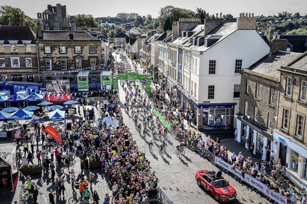 Start of the 2 stage of the 16 Tour of Britain 2019 in Kelso Scotland Landscape Landscape Feature Nature Background Illustration Impression Overview compact drivers field Action Racing scene Landscape horizontal Horizontal Event Event 16 OVO Energy Tour of Britain 2 stage Stage 2 Kelso to Kelso 165 9 km Location Kelso Region Scottish Borders Land Country Scotland Scotland Date 08 09 2019 Cycling Cycling 16 OVO Energy Tour of Britain 2 stage 08 09 2019