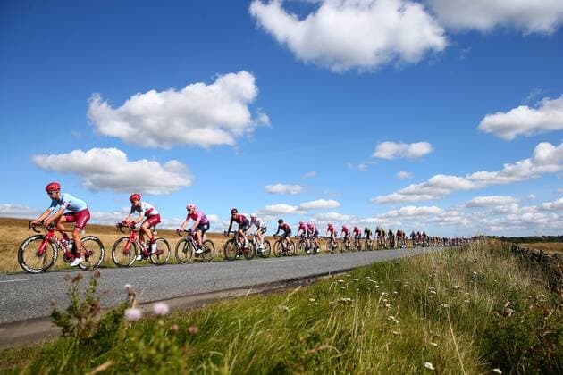 Peloton crossing the beautiful Scottish landscape close to the border to England Landscape Feature Nature Background Illustration Impression Overview compact driver field Action Racing scene Landscape horizontal Event Event 16 OVO Energy Tour of Britain 2 Stage 2 Kelso to Kelso 165 9 km Location Kelso Region Scottish Borders Country Country Scotland Date 08 09 2019 Cycling 16 OVO Energy Tour of Britain 2 Stage 08 09 2019