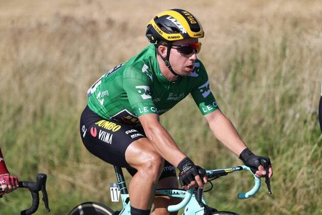 Dylan Groenewegen NED Team Jumbo Visma in the jersey of the overall leader after the 1 stage of the 16 Tour of Britain 2019 Action Racing scene Landscape landscape horizontal Event Event 16 OVO Energy Tour of Britain 2 Stage Stage 2 Kelso to Kelso 165 9 km Location Kelso Region Scottish Borders Country Scotland Date 08 09 2019 Cycling Cycling 16 OVO Energy Tour of Britain 2 Stage 08 09 2019