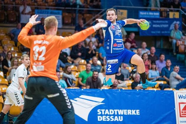 Thomas Pavlicek 2 Dessau Rosslauer HV 06 , Justin Merlin Rundt 32 HG Hamburg Barmbek during the match in the 3 League Handball Men Season 2019 2020 between Dessau Rosslauer HV 06 and TV 05 07 Hüttenberg in the Anhalt Arena on 8 September 2019 in Dessau Rosslau, Saxony Anhalt, Germany