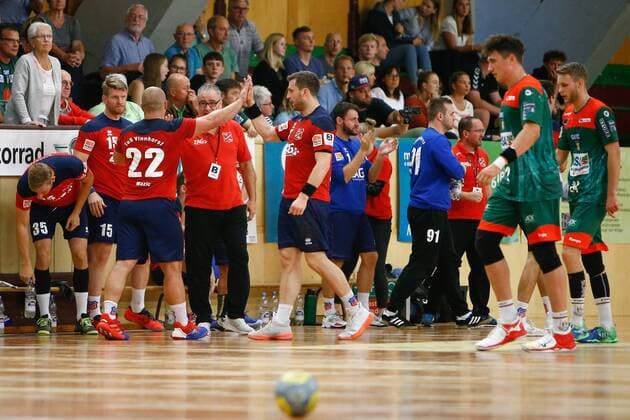 08 09 2019, xtgx, Handball 3 League, SC Magdeburg II TUS VinnhorstI emspor, v l Vinnhorst cheers Magdeburg