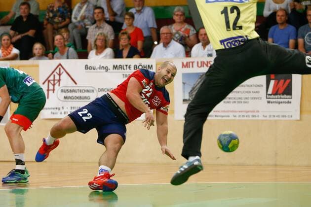 08 09 2019, xtgx, Handball 3 League, SC Magdeburg II TUS VinnhorstI emspor, v l Milan Mazic Vinnhorst scores goal, goal scorer, scored goal, scores the goal Magdeburg