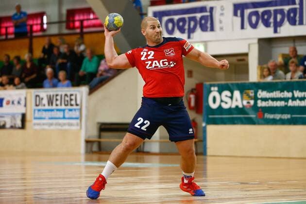 08 09 2019, xtgx, Handball 3 League, SC Magdeburg II TUS VinnhorstI emspor, v l Milan Mazic Vinnhorst scores goal, goal scorer, scored goal, scores the goal Magdeburg