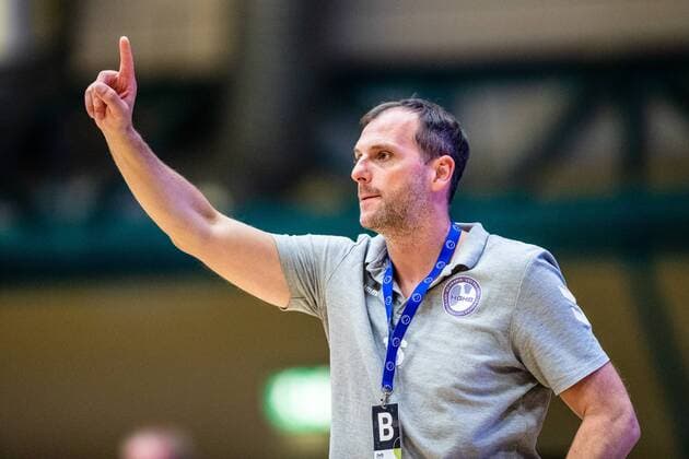 Coach Tobias Skerka HG Hamburg Barmbek during the match in the 3 League Handball Men Season 2019 2020 between Dessau Rosslauer HV 06 and TV 05 07 Hüttenberg in the Anhalt Arena on 8 September 2019 in Dessau Rosslau, Saxony Anhalt, Germany