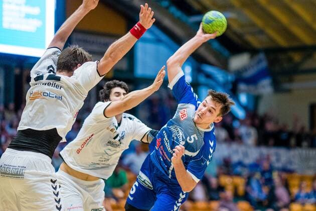 Timo Löser 5 Dessau Rosslauer HV 06 during the match in the 3 league handball men season 2019 2020 between Dessau Rosslauer HV 06 and TV 05 07 Hüttenberg in the Anhalt Arena on 8 September 2019 in Dessau Rosslau, Saxony Anhalt, Germany