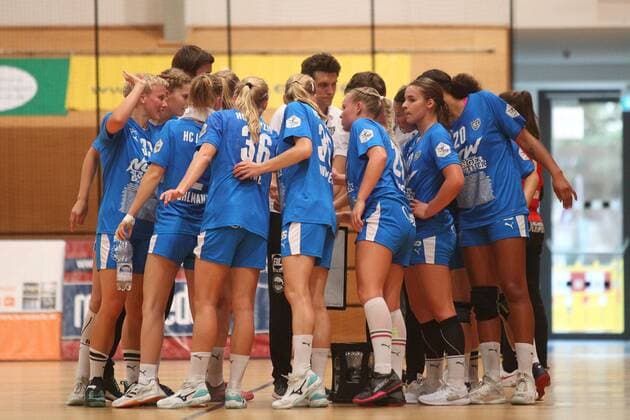 Handball, 2 HBF, HC Leipzig vs. TVB Wuppertal, 08 09 2019 Handball, 2 Bundesliga Women, HBF, Season 2019 2020 HC Leipzig vs. TVB Wuppertal on 08 09 2019 in the Sporthalle Bruederstrasse Leipzig In the picture Time-out, Timeout, HCL, Leipzig, Team, Team, Circle Copyright: xBEAUTIFULxSPORTS JanxKaeferx