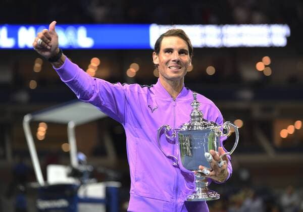 FLUSHING MEADOW, NY - SEPTEMBER 08: Rafael Nadal (ESP) poses with the trophy after winning the men s singles title of the US Open on September 8, 2019, at the Billie Jean King Tennis Center in Flushing Meadow, NY. (Photo by Cynthia Lum Icon Sportswire) TENNIS: SEP 08 US Open Icon250190908021