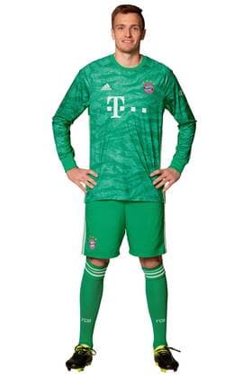 FOOTBALL 1 BUNDESLIGA SAISON 2019 2020 03 09 2018 Photo session FC Bayern Munich Goalkeeper Christian Fruechtl