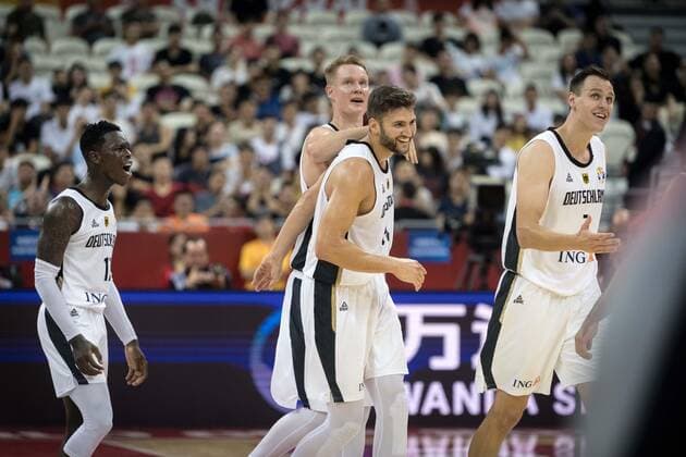 Basketball Shanghai 09 09 2019 FIBA Basketball World Championships World Cup World Championship Germany GER Canada CAN Maximilian Kleber Germany, No 24 Robin Benzing Germany, No 12 Johannes Voigtmann Germany, No 07 Dennis Schröder Schroeder Germany, No 17 Schröder Schroder Jubel