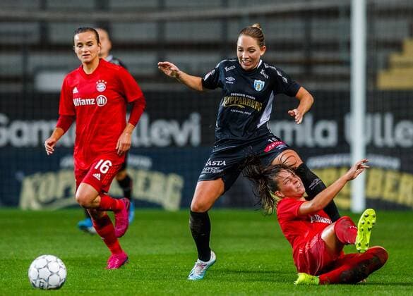 190911 Elin Rubensson of Gothenburg and Melanie Leupolz of Bayern Munich during the Champions League match between Kopparbergs Gothenburg and Bayern Munich on September 11, 2019 in Gothenburg,  Copyright: MICHAELxERICHSEN BB190911BB167
