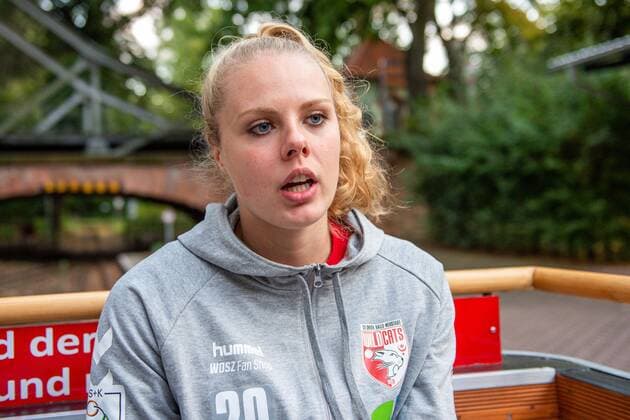 Danique Boonkamp SV Union Halle Season opening with the fanclub Saalemiezen at the Parkeisenbahn Peißnitzexpress SV Union Halle Neustadt Wildcats Handball 2 Bundesliga Saison 2019 2020 Copyright xVIADATAx xHolgerxJohnx Halle Saale Sachsen Anhalt Germany