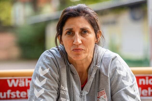 Tanja Logvin Head Coach, SV Union Halle Season opening with the fanclub Saalemiezen at the Parkeisenbahn Peißnitzexpress SV Union Halle Neustadt Wildcats Handball 2 Bundesliga Saison 2019 2020 Copyright xVIADATAx xHolgerxJohnx Halle Saale Sachsen Anhalt Germany