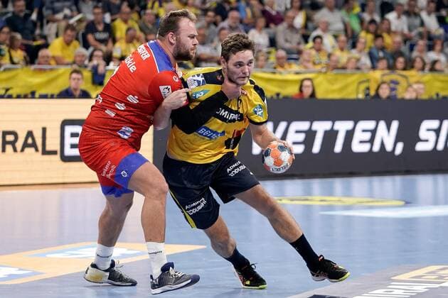 v li Marcel Niemeyer HBW, 3 , Niclas Kirkelokke Kirkelökke, RNL, 6 , Duel, duel, tackle, tackling, dynamics, action, action, 12 09 2019, Mannheim, Handball, Bundesliga, Rhein Neckar Löwen HBW Balingen Weilstetten xozx
