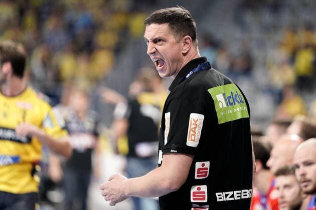Jens Bürkle Trainer, Head Coach, HBW , gives instructions, gesticulate, gesticulate with the arms, gives instructions, gesticulate, single picture, action, action, 12 09 2019, Mannheim, Handball, Bundesliga, Rhein Neckar Löwen HBW Balingen Weilstetten xozx