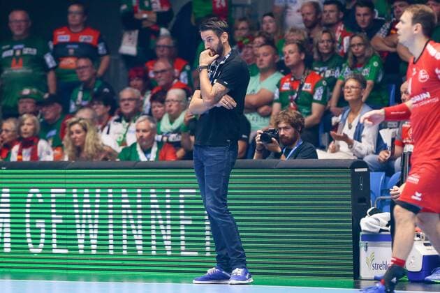 12 09 2019, xtgx, Handball Luqui Moly HBL, MT Melsungen SC Magdeburg emspor, v l Bennet Wiegert Magdeburg, coach disappointed, looks disappointed, dejected, disappointed Kassel
