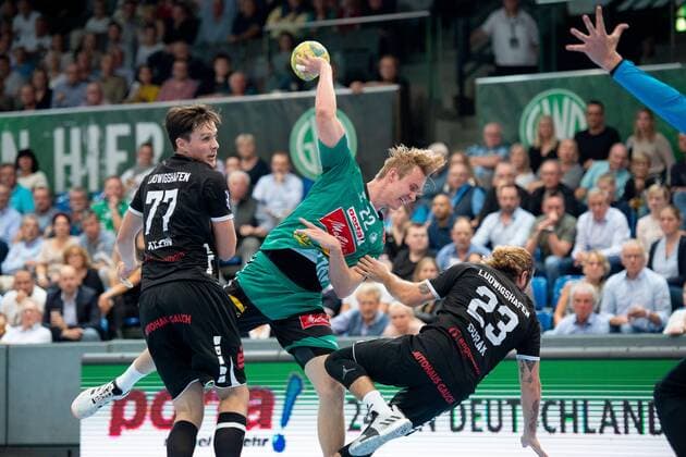 Minden, Germany 12 09 2019 1 Handball Bundesliga 2019 2020 GWD Minden vs Die Eulen Ludwigshafen L R Jannek Klein Ludwigshafen , Marian Michalczik Minden , Pascal Durak Ludwigshafen Minden Nordrhein Westfalen Germany Kampa Halle