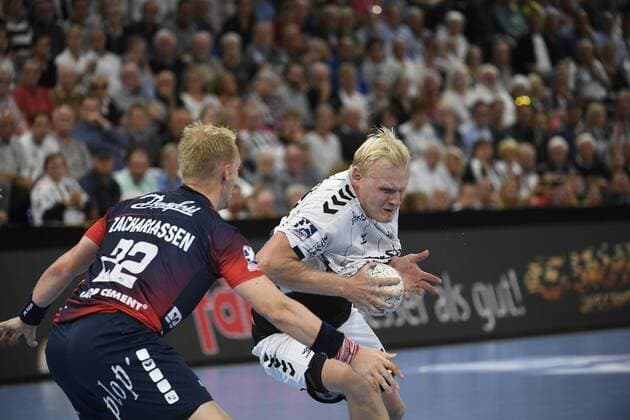 Patrick Wiencek THW Kiel vs. Anders Zachariassen SG Flensburg Handewitt , Handball Bundesliga, Liqui Moly HBL, Men, 5 Matchday, THW Kiel vs. SG Flensburg Handewitt, 12 09 19 Kiel Sparkassen Arena Schleswig Holstein Germany