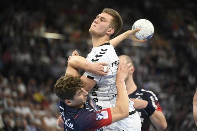 Nikola Bilyk THW Kiel vs. Marius Steinhauser SG Flensburg Handewitt , Handball Bundesliga, Liqui Moly HBL, Men, 5 Matchday, THW Kiel vs. SG Flensburg Handewitt, 12 09 19 Kiel Sparkassen Arena Schleswig Holstein Germany