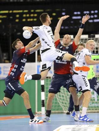 Photo Nikola Bilyk Kiel vs. Simon Hald Handball Men 1 Bundesliga at Do 12 09 2019 THW Kiel SG Flensburg