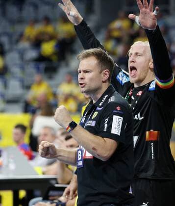 Handball, 1 Bundesliga Rhein Neckar Löwen HBW Balingen Weilstetten, 5 matchday on 12 09 2019, season 2019 20, ZmdZ, Kristjan Andresson coach Rhein Neckar Löwen cheers with Mikael Appelgren 1, goalkeeper, Rhein Neckar Löwen , Rhein Neckar Löwen HBW Balingen Weilstetten