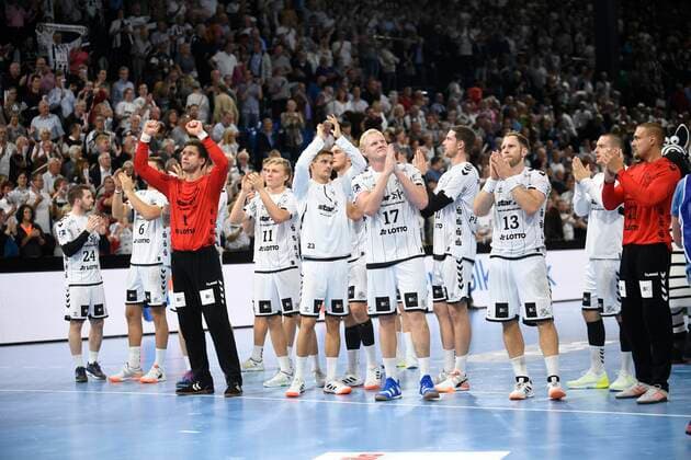 Jubel nach dem 28:24-Sieg für den THW Kiel. Foto Lühn, Handball-Bundesliga, Liqui-Moly-HBL, Männer, 5. Spieltag, THW Kiel vs SG Flensburg-Handewitt, 12.09.19 Kiel Sparkassen Arena Schleswig-Holstein Germany *** Cheers after the 28 24 victory for THW Kiel Photo Lühn, Handball Bundesliga, Liqui Moly HBL, Men, 5 Matchday, THW Kiel vs SG Flensburg Handewitt, 12 09 19 Kiel Sparkassen Arena Schleswig Holstein Germany