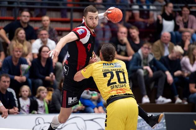 Lübbecke, Germany 13 09 2019 2 Handball Bundesliga 2019 2020 TuS N Lübbecke vs HSG Krefeld L R Dominik Ebner Lübbecke , Tim Gentges Krefeld Lübbecke Nordrhein Westfalen Germany Merkur Arena