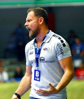 Coach Hannes Jon Jonsson Bietigheim Handball 2 League 2019 20 EHV Aue SG BBM Bietigheim 26 31 at 13 9 2019 EHV Aue BBM Bietigheim