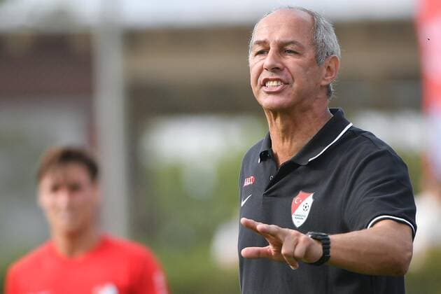 Coach Reiner Maurer Türkgücü Munich gives instructions, gesticulated, gesticulate with the arms, gives instructions, gesticulate, 14 09 2019, Heimstetten Germany , Football, Regionalliga Bayern, Türkgücü Munich VfB Eichstätt xslx