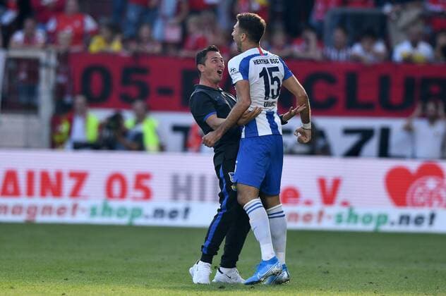 14 09 2019, xfux, Football 1 Bundesliga, FSV Mainz 05 Hertha BSC Berlin, azspor, emspor, v l Coach Ante Covic Hertha BSC Berlin , Marko Grujic Hertha BSC Berlin Goal celebration, celebrate the goal to 1 1 DFL DFB REGULATIONS PROHIBIT ANY USE OF PHOTOGRAPHS as IMAGE SEQUENCES and or QUASI VIDEO Mainz