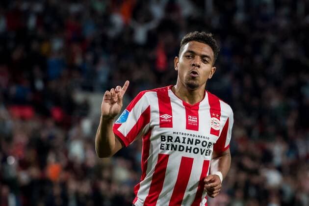 Donyell Malen of PSV during the Dutch Eredivisie match between PSV Eindhoven and Vitesse Arnhem at the Phillips stadium on September 14, 2019 in Eindhoven, The Netherlands Dutch Eredivisie 2019 2020 xVIxVIxImagesx xRonaldxBonestrooxIVx 202042187